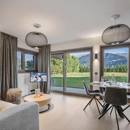 Des Cerisiers - Luxe Et Parking A Le Praz شقة